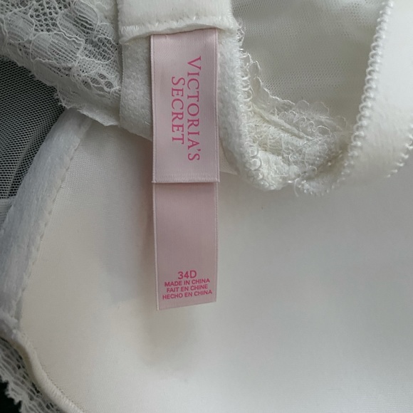 Victoria’s Secret Corset - Picture 13 of 13